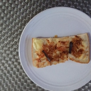 あみえびと塩昆布のチーズトースト